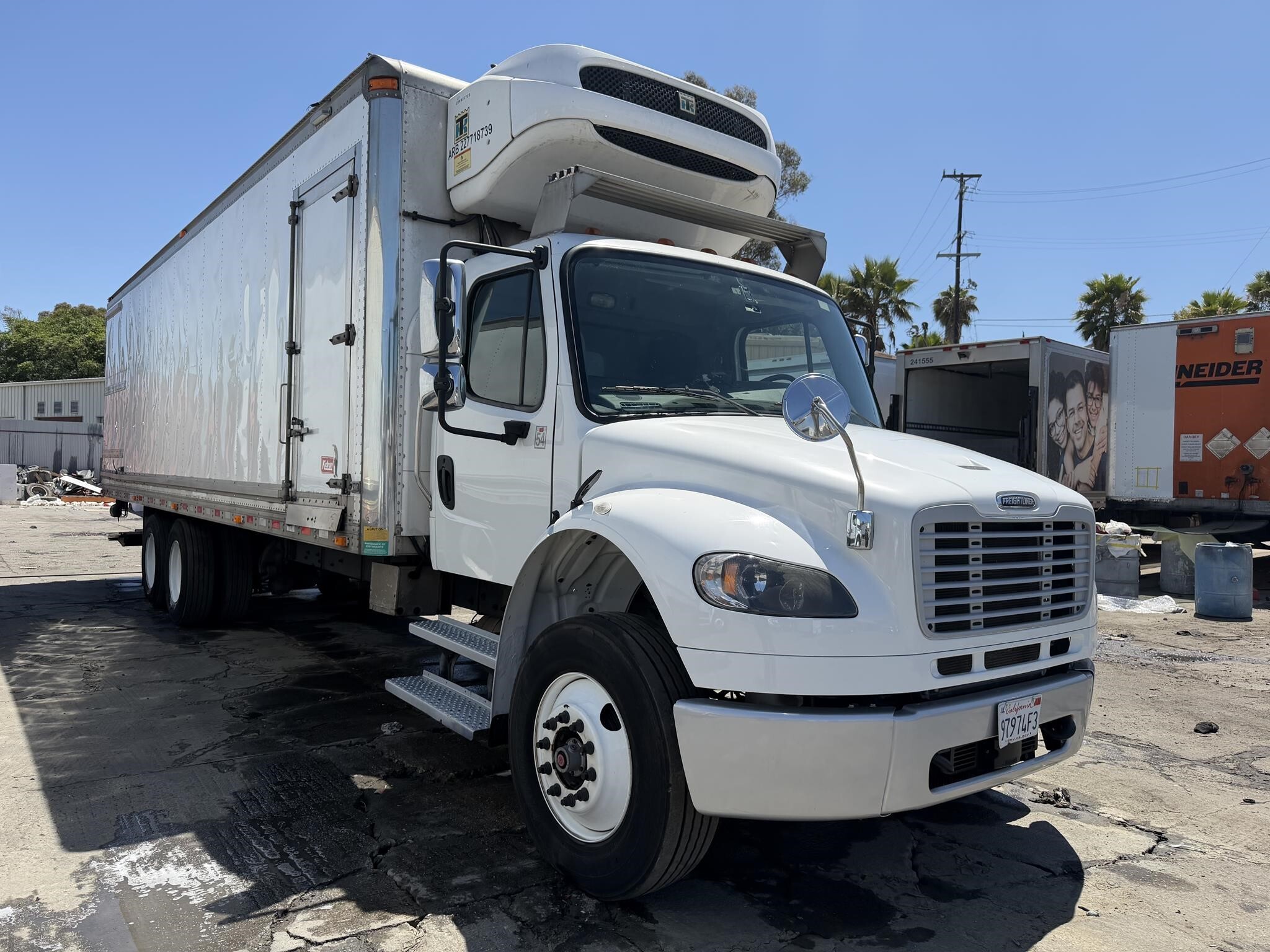 2022 FREIGHTLINER BUSINESS CLASS M2 106 in Ontario, CA