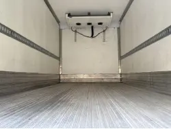 2019 HINO 268