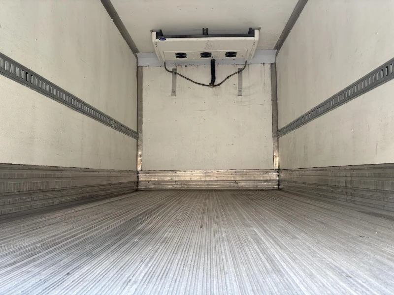 2019 HINO 268