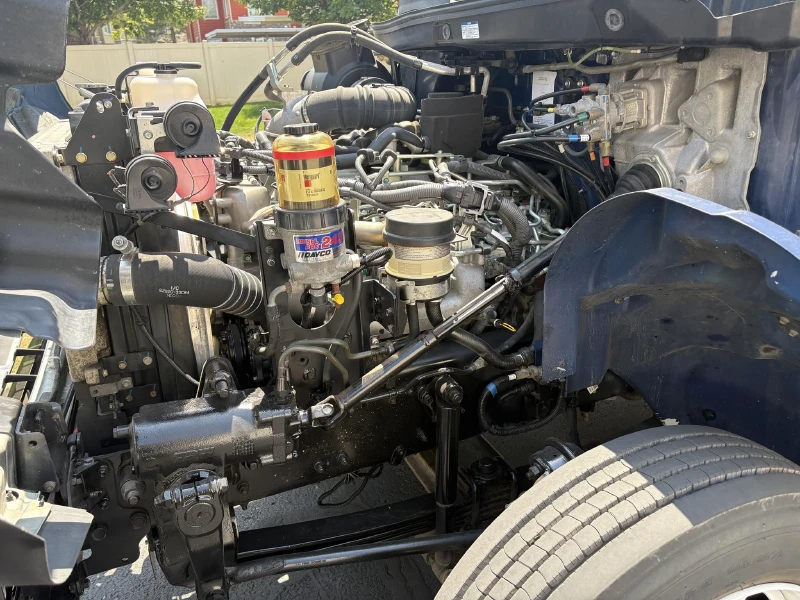 2019 HINO 268
