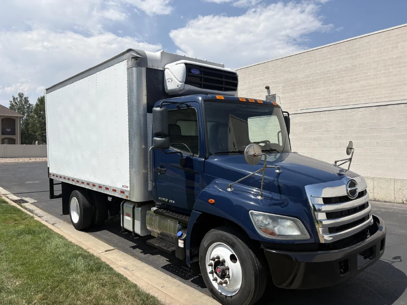 2019 HINO 268