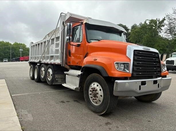 2015 FREIGHTLINER 114SD in Chatham, VA