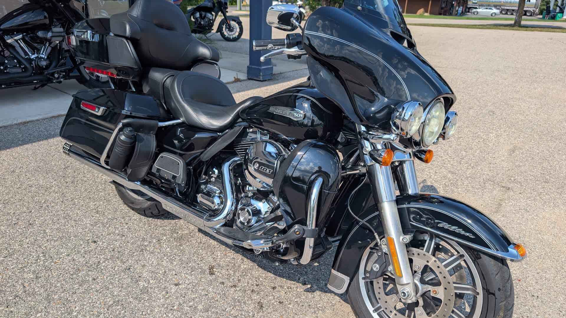 2014 Harley-Davidson FLHTCU Electra Glide Ultra Classic ULTRA CLASSIC FLHTCU in Petoskey, MI