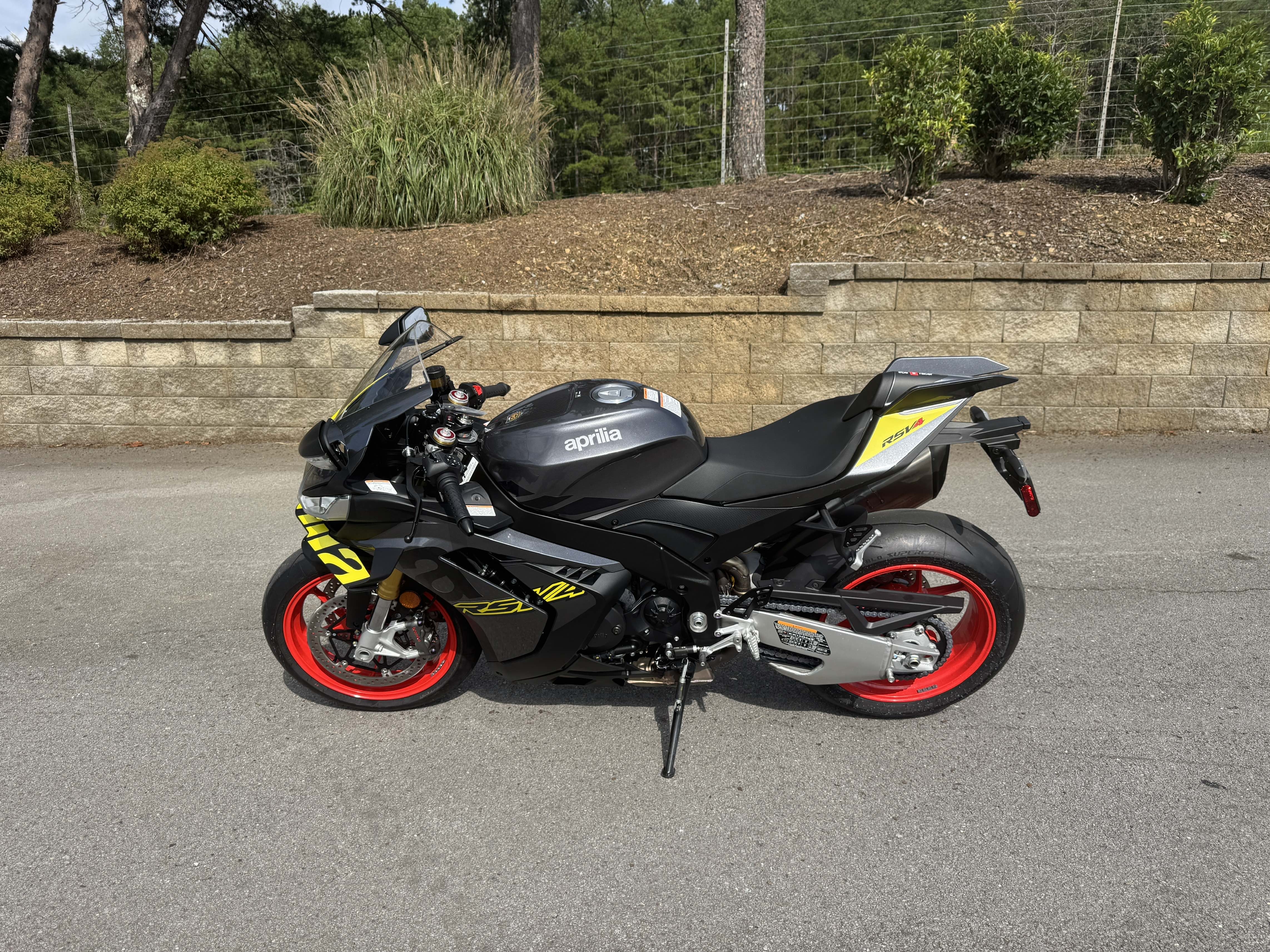 2027 Aprilia RSV4 in Ellijay, GA