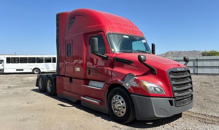 2021 FREIGHTLINER CASCADIA in Colton, CA