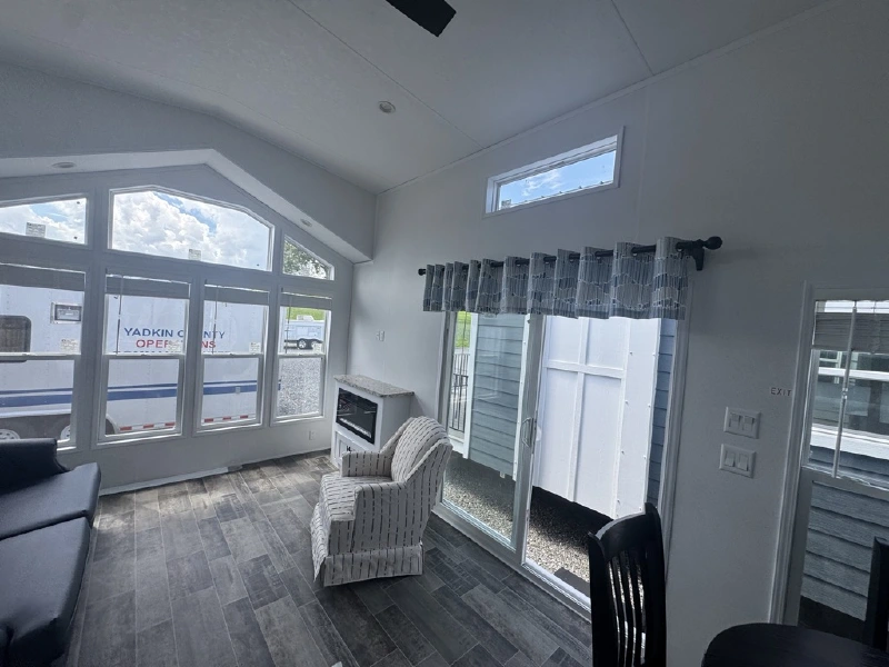 2027 FOREST RIVER QUAILRIDGE 355FL-L-S