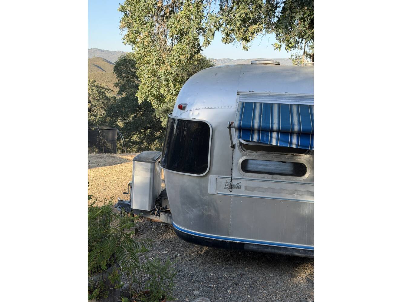 A photo of this 1983 Airstream EXCELLA 1000 30