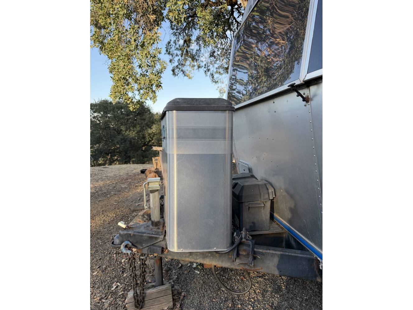 A photo of this 1983 Airstream EXCELLA 1000 30