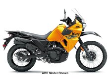 Kawasaki Looks Forward with the ZX1100 SE image