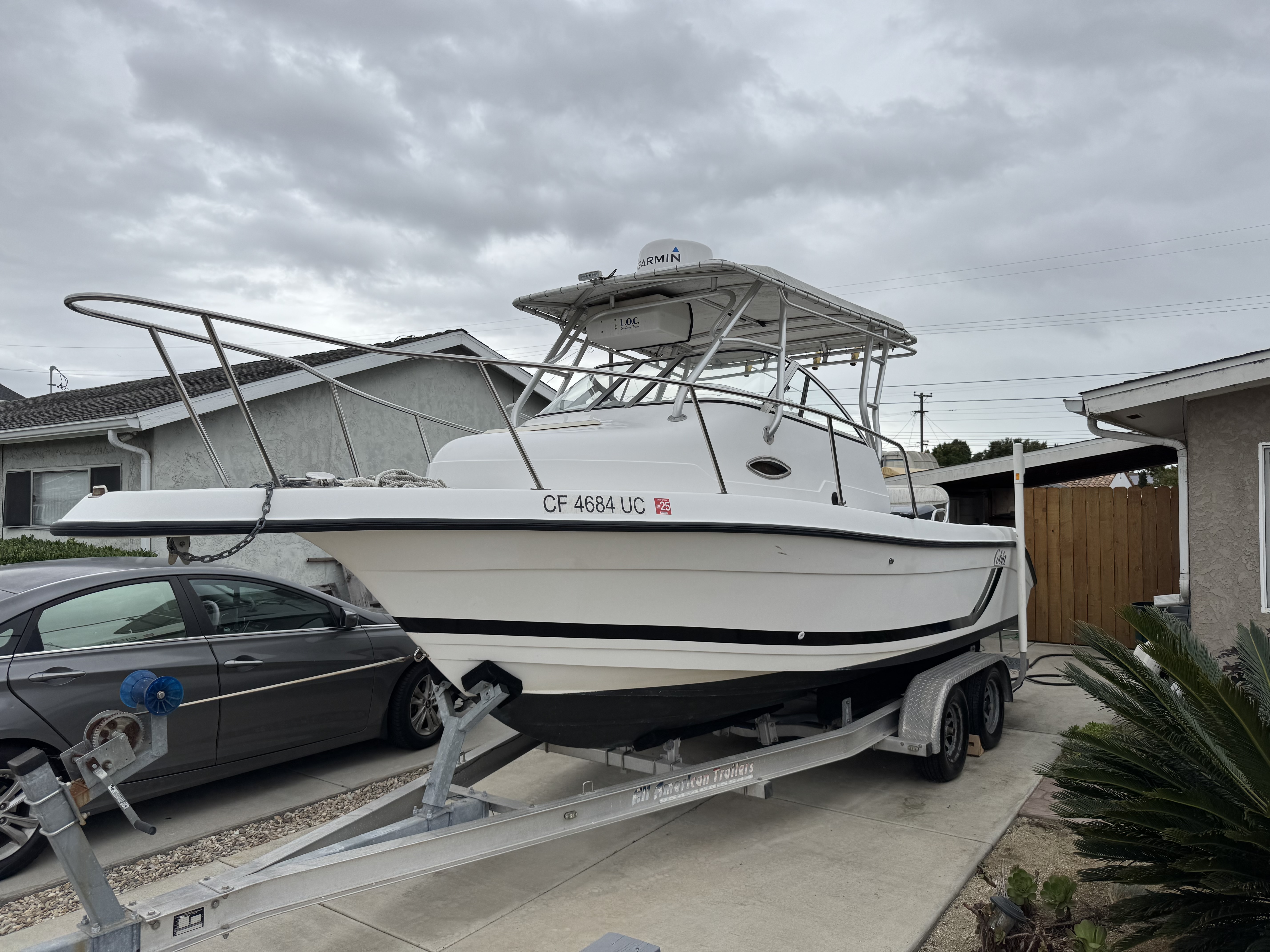 1999 Cobia 220 WALK AROUND -23 Cuddy Cabin Boat boat