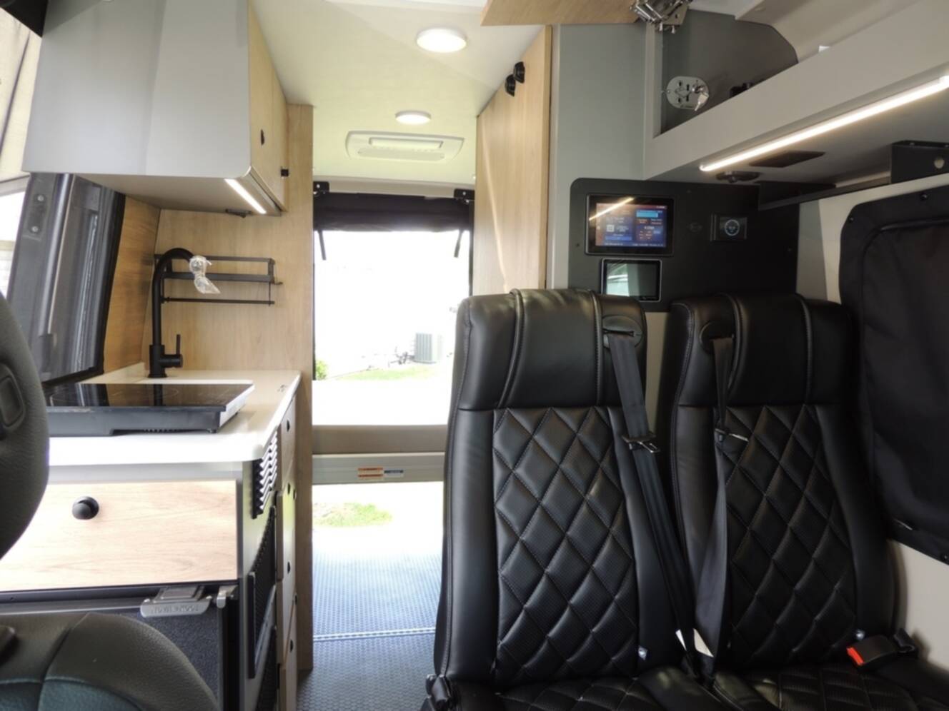 A photo of this 2027 Entegra Coach Launch 19Y