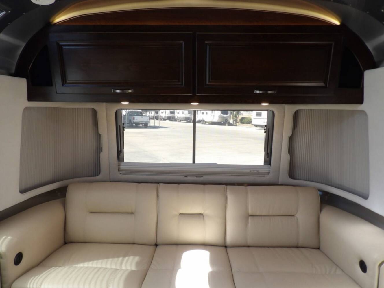 A photo of this 2017 Airstream Classic 30 Twin 30