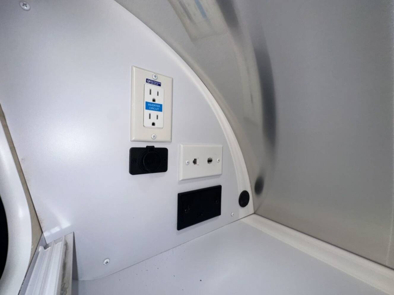 A photo of this 2026 Airstream 27FB Intl