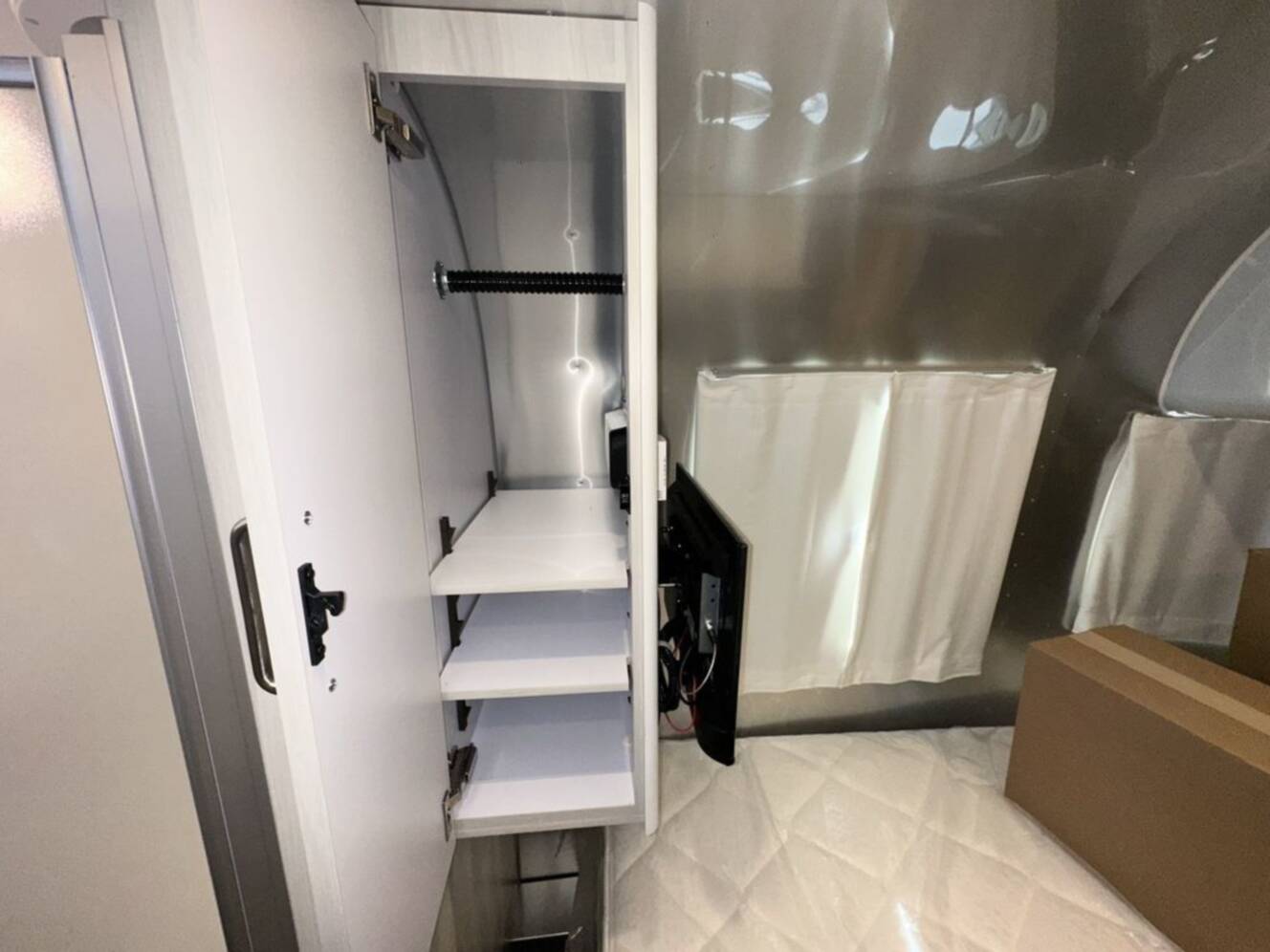 A photo of this 2026 Airstream 27FB Intl