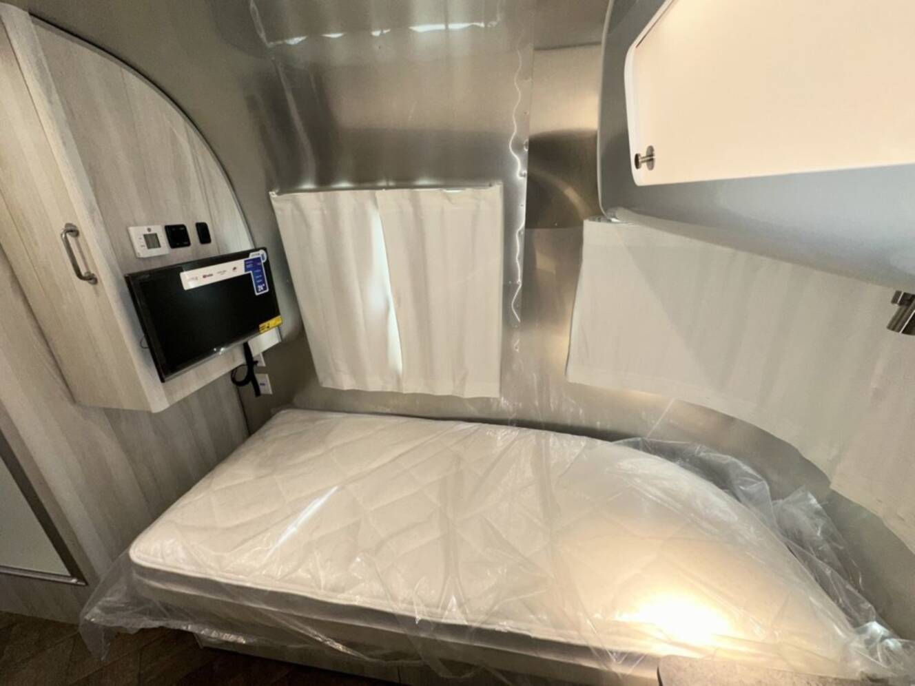 A photo of this 2026 Airstream 27FB Intl