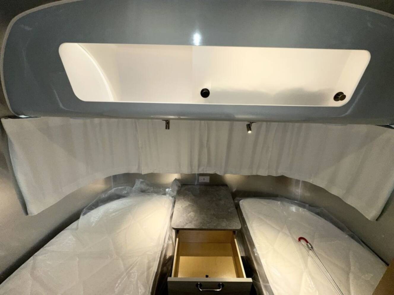 A photo of this 2026 Airstream 27FB Intl