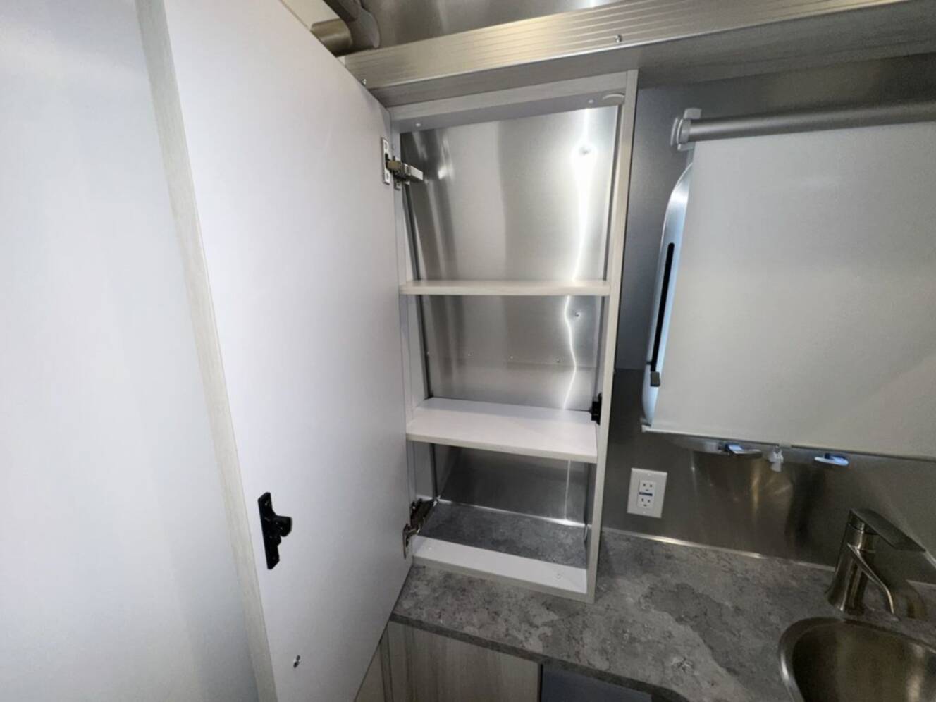A photo of this 2026 Airstream 27FB Intl