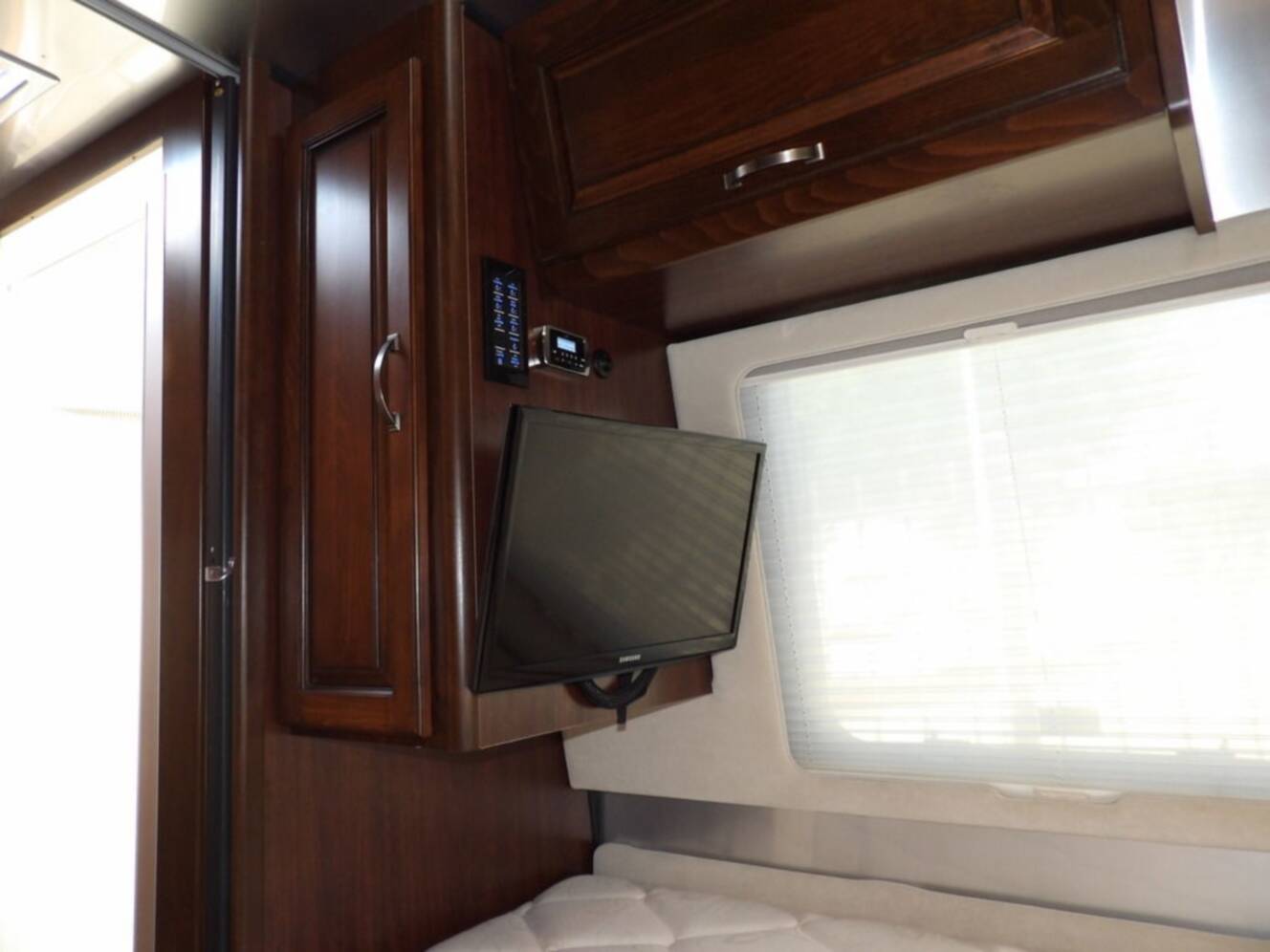 A photo of this 2017 Airstream Classic 30 Twin 30