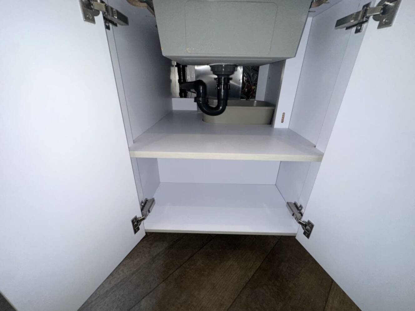 A photo of this 2026 Airstream 27FB Intl
