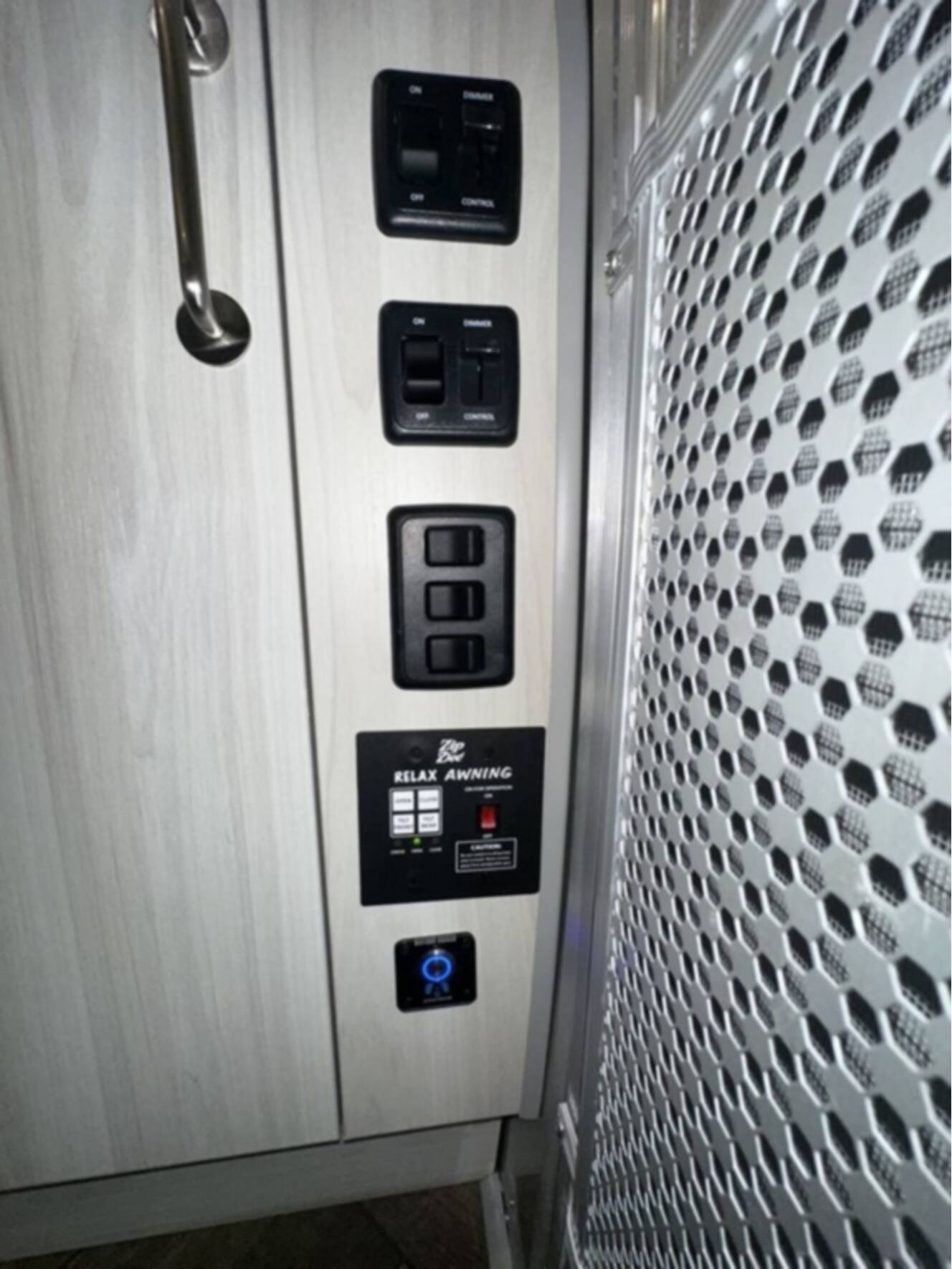 A photo of this 2026 Airstream 27FB Intl