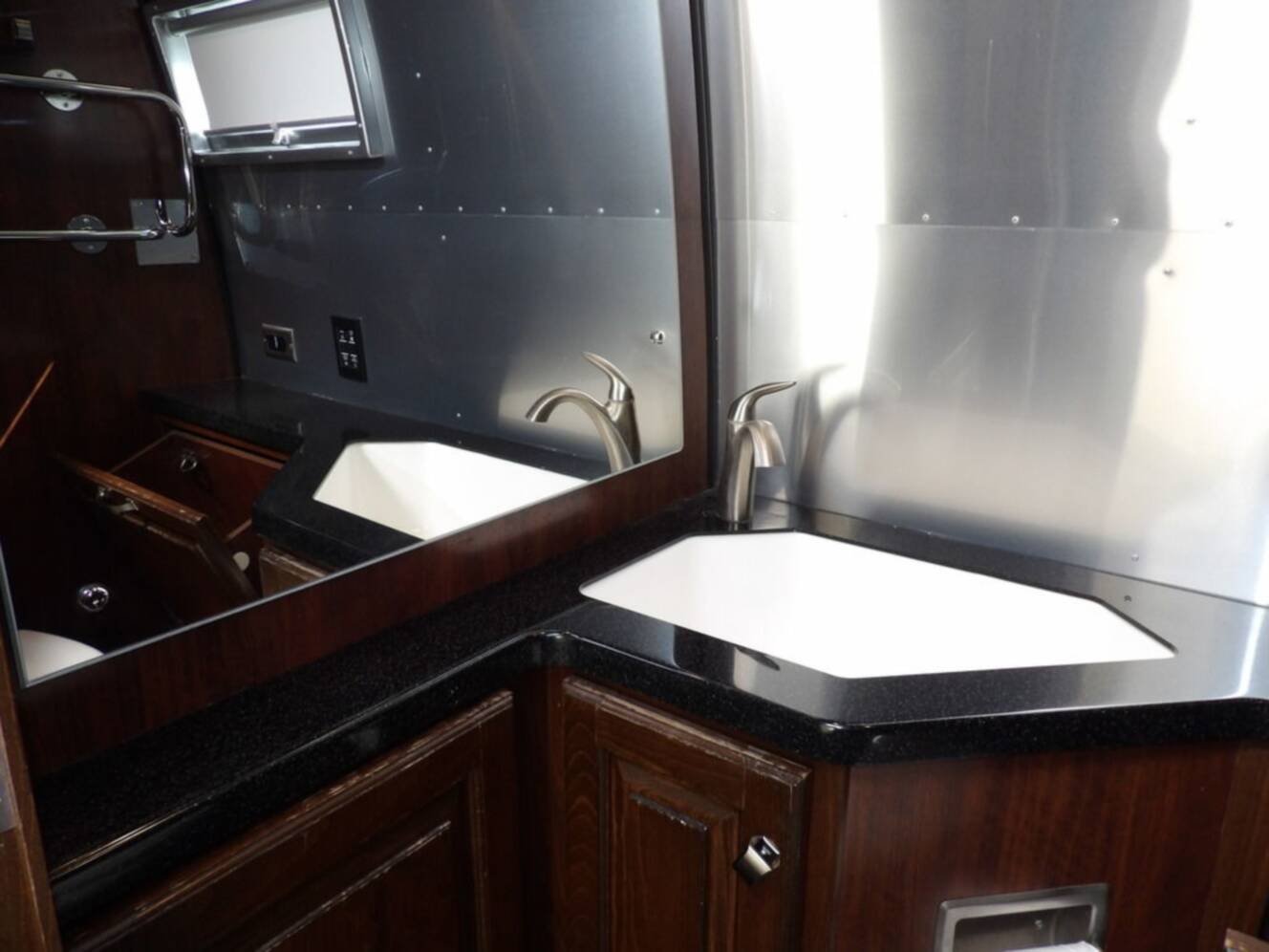 A photo of this 2017 Airstream Classic 30 Twin 30