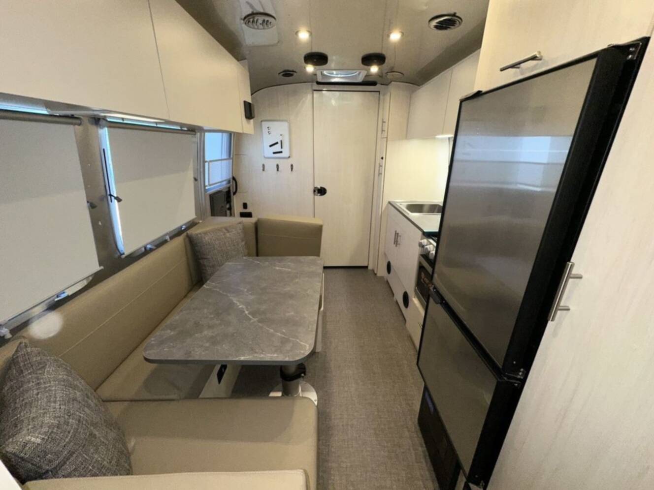 A photo of this 2025 Airstream Flying Cloud 23FBT 23FB