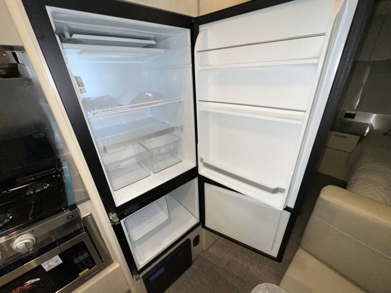 A photo of this 2025 Airstream Flying Cloud 23FBT 23FB