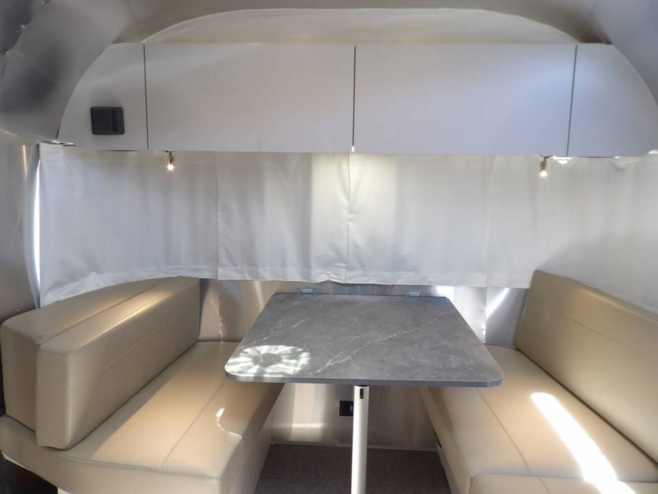 A photo of this 2025 Airstream Flying Cloud 25FB