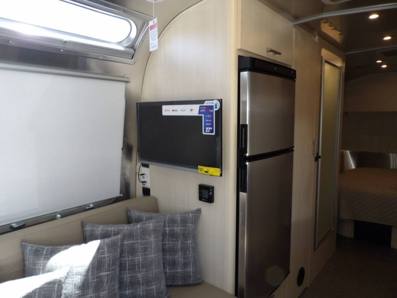 A photo of this 2025 Airstream Flying Cloud 25FB