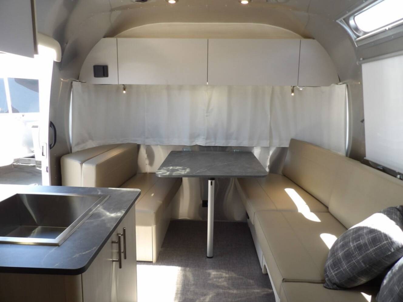 A photo of this 2025 Airstream Flying Cloud 25FB