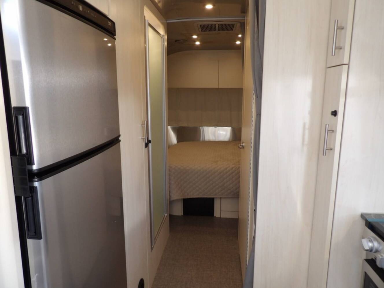 A photo of this 2025 Airstream Flying Cloud 25FB