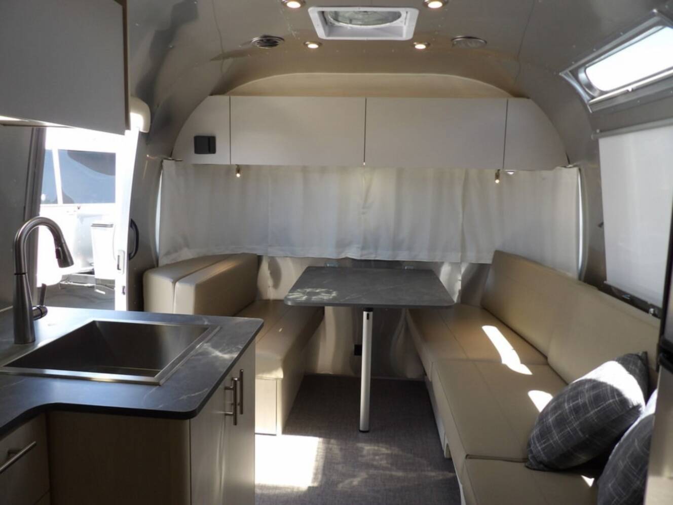A photo of this 2025 Airstream Flying Cloud 25FB