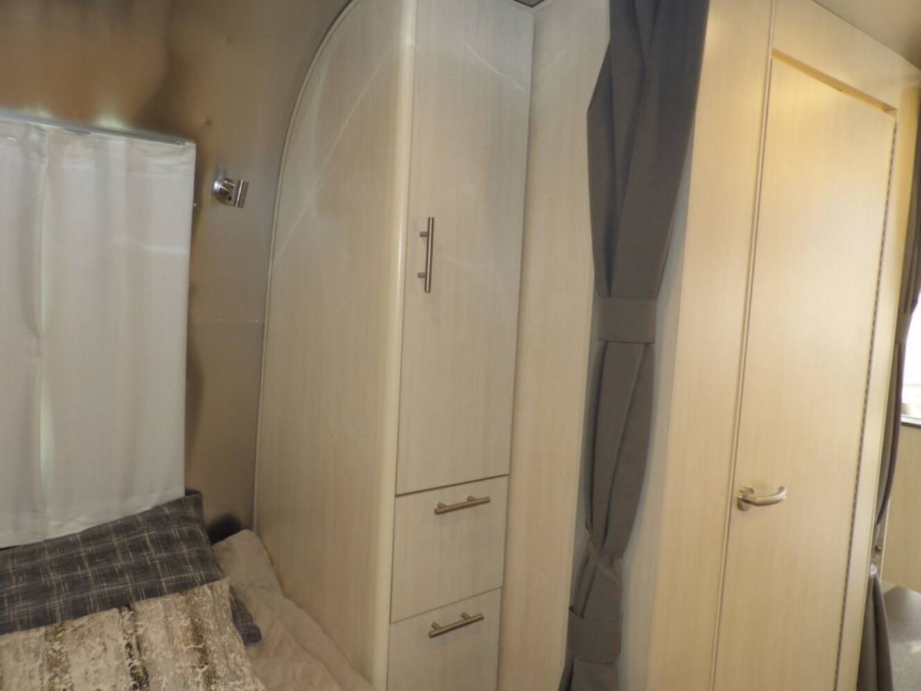 A photo of this 2025 Airstream Flying Cloud 25FB