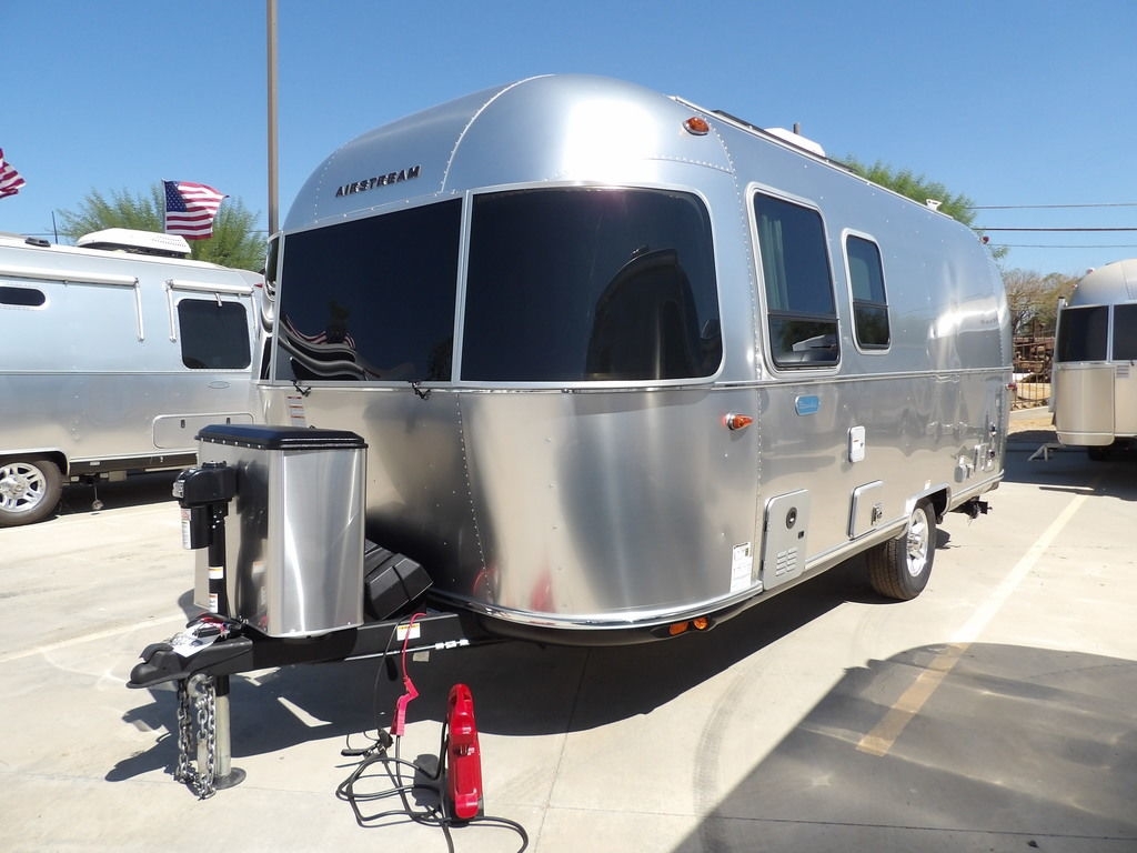 2025 Airstream Bambi 22FB in los banos