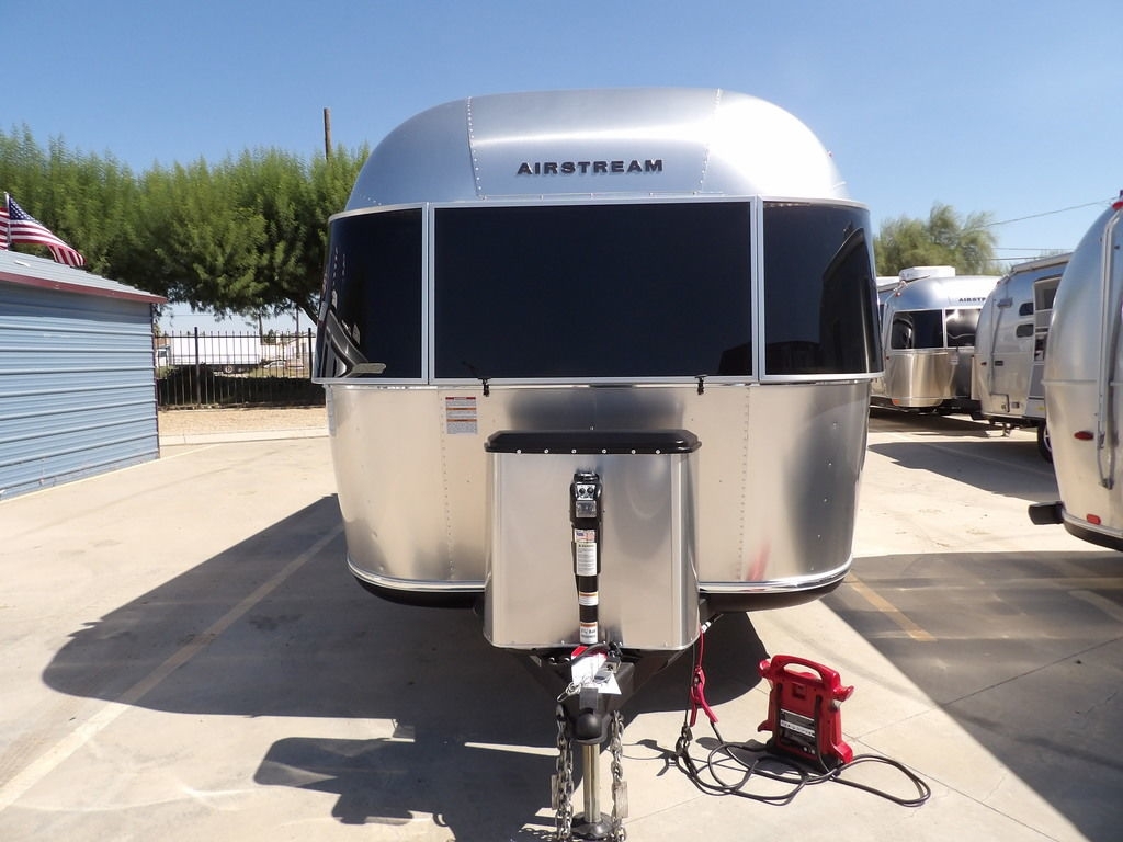 2025 Airstream Bambi 22FB in los banos