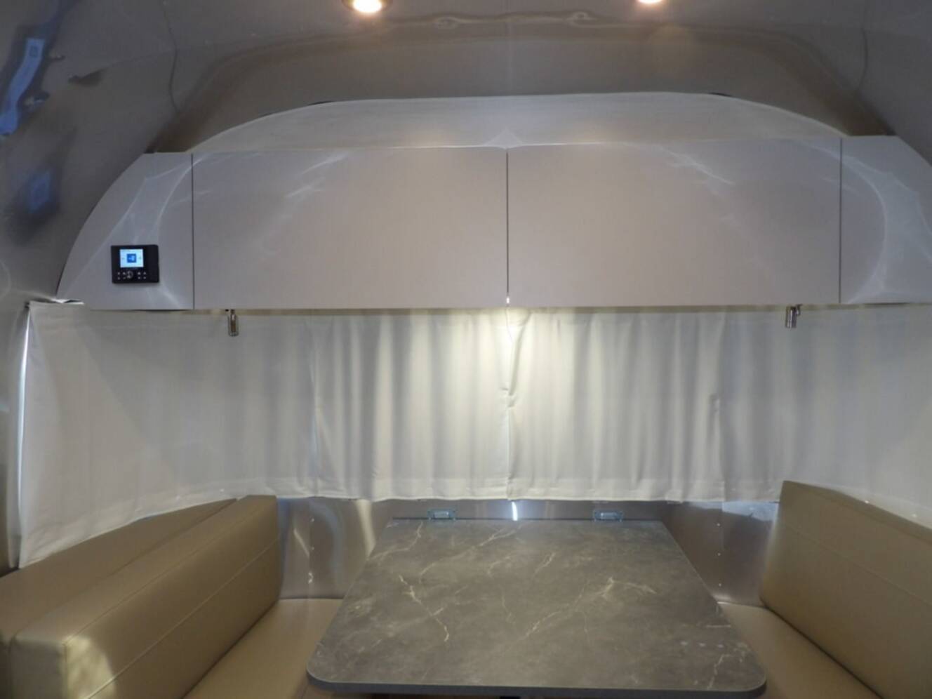 A photo of this 2025 Airstream Flying Cloud 27FB