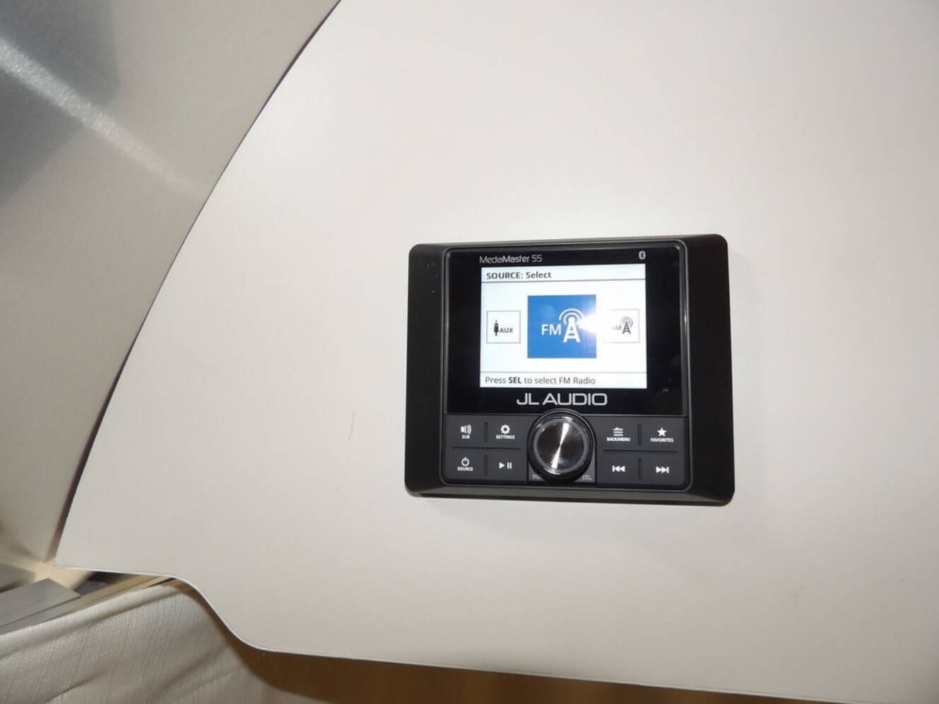 A photo of this 2025 Airstream Flying Cloud 27FB