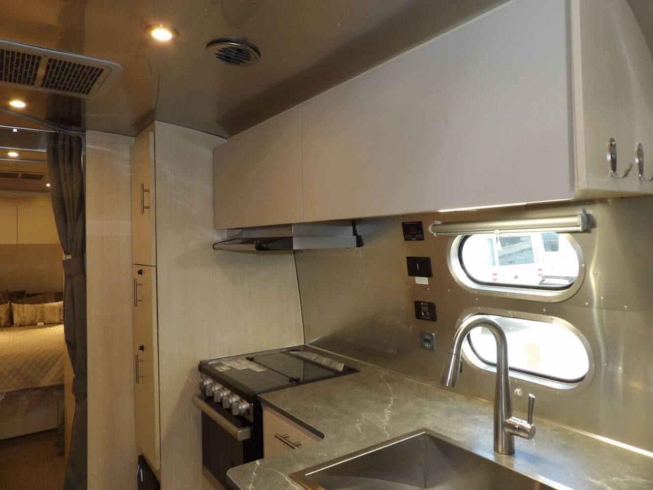 A photo of this 2025 Airstream Flying Cloud 27FB