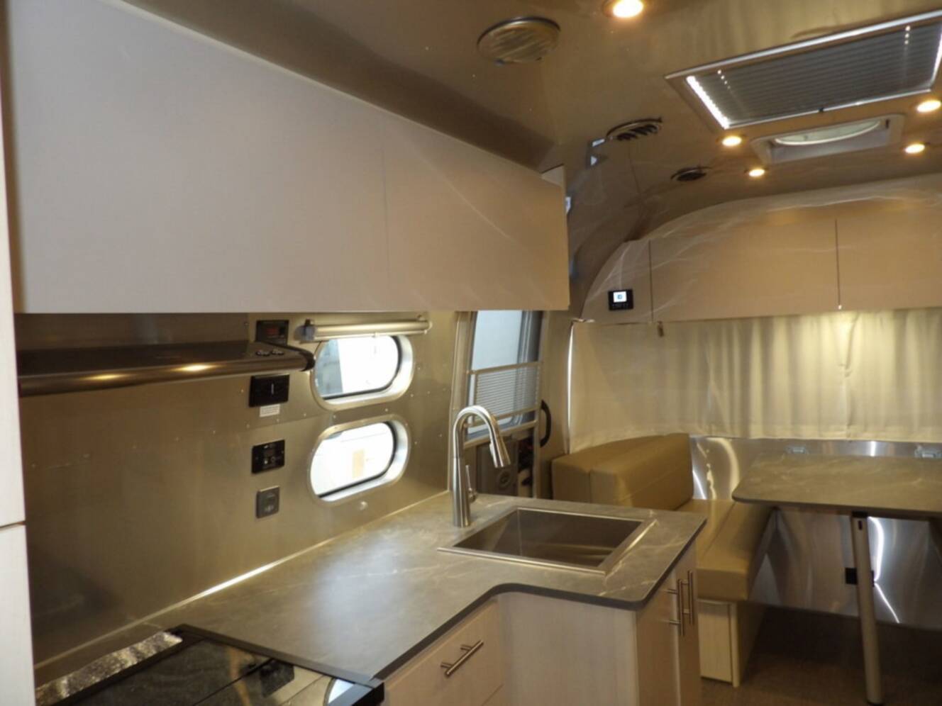 A photo of this 2025 Airstream Flying Cloud 27FB