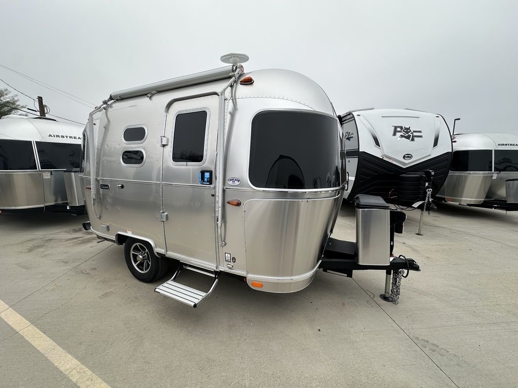 2026 Airstream Caravel 16RB RV