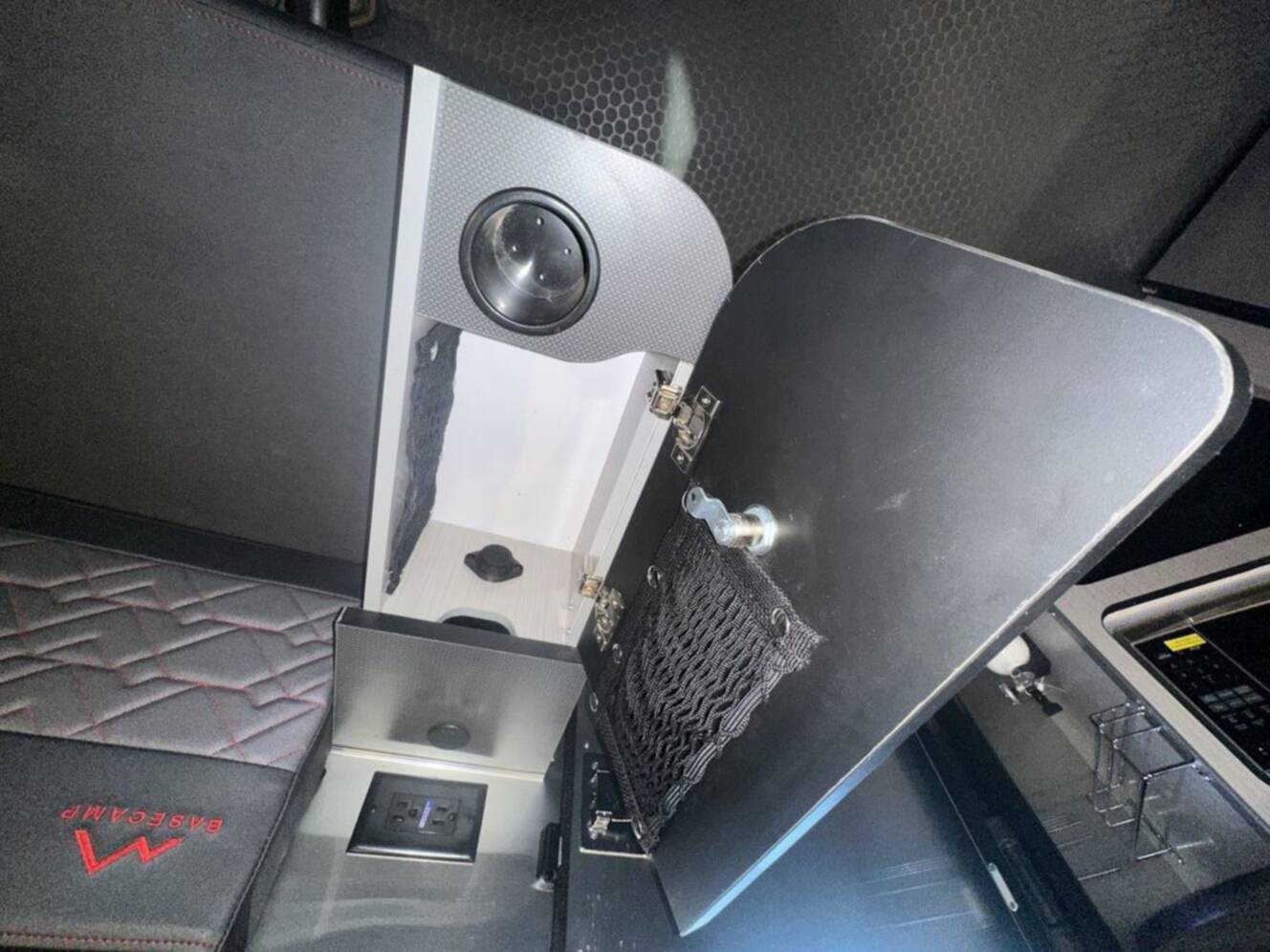 A photo of this 2025 Airstream Basecamp 16X
