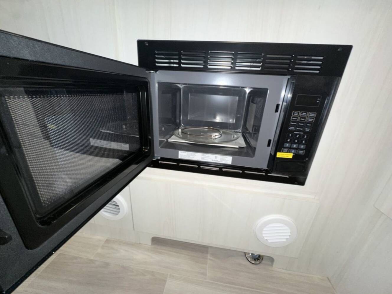 A photo of this 2026 Airstream Bambi 20FB