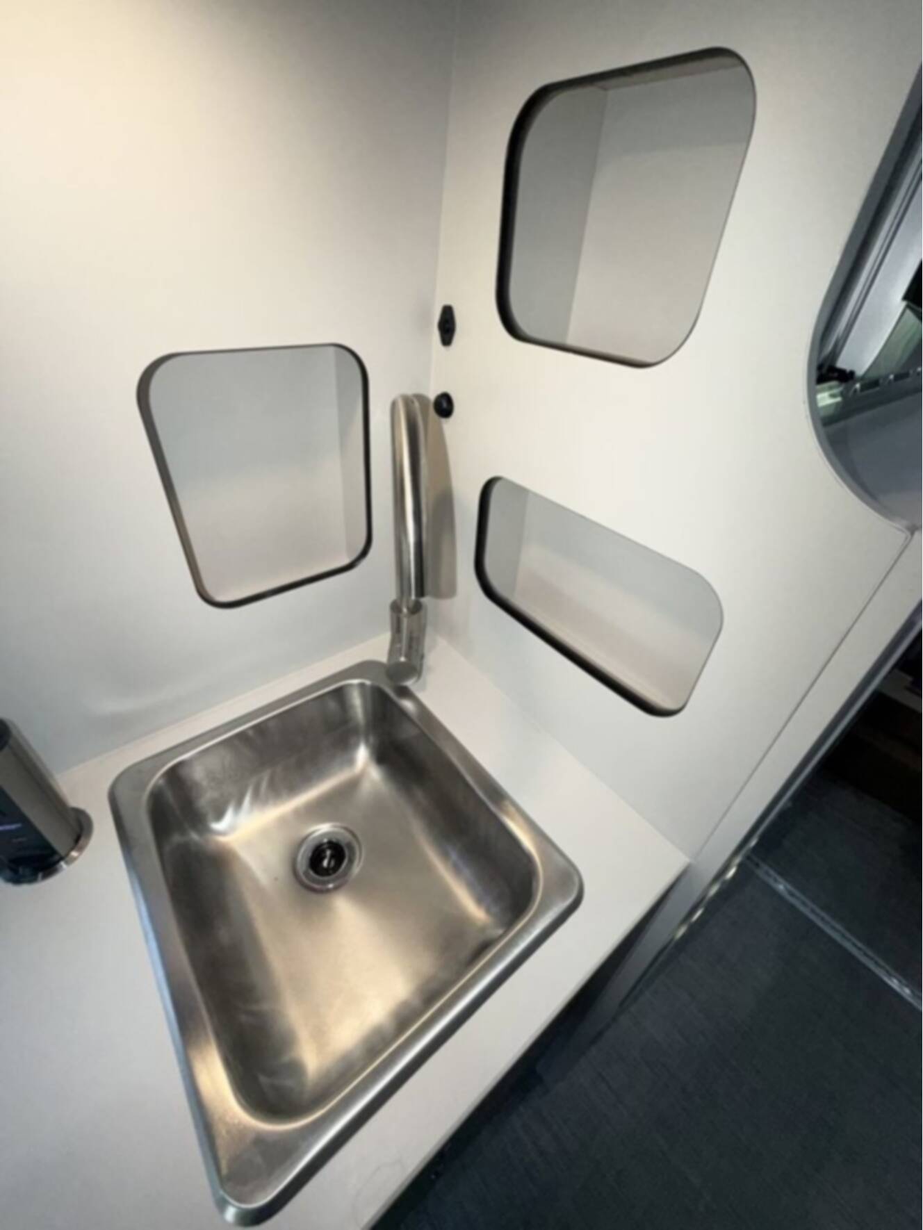 A photo of this 2026 Airstream Rangeline 21