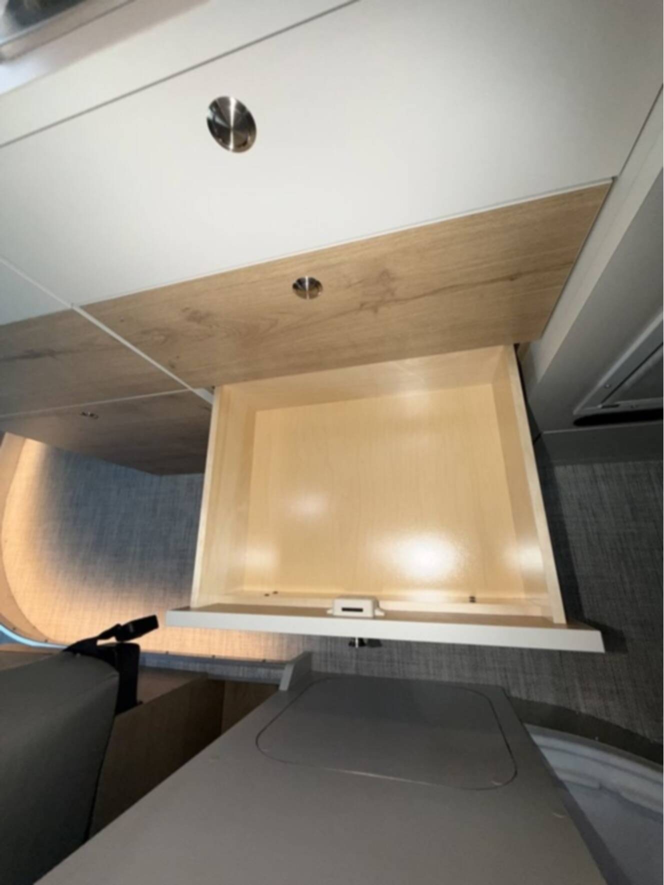 A photo of this 2026 Airstream Rangeline 21