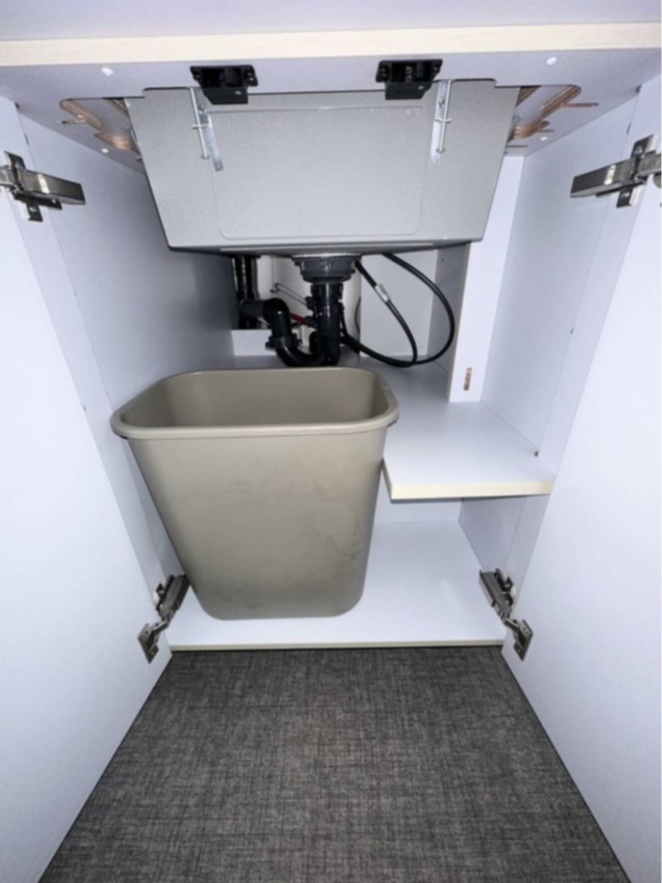 A photo of this 2026 Airstream 25FBT Flying Cloud