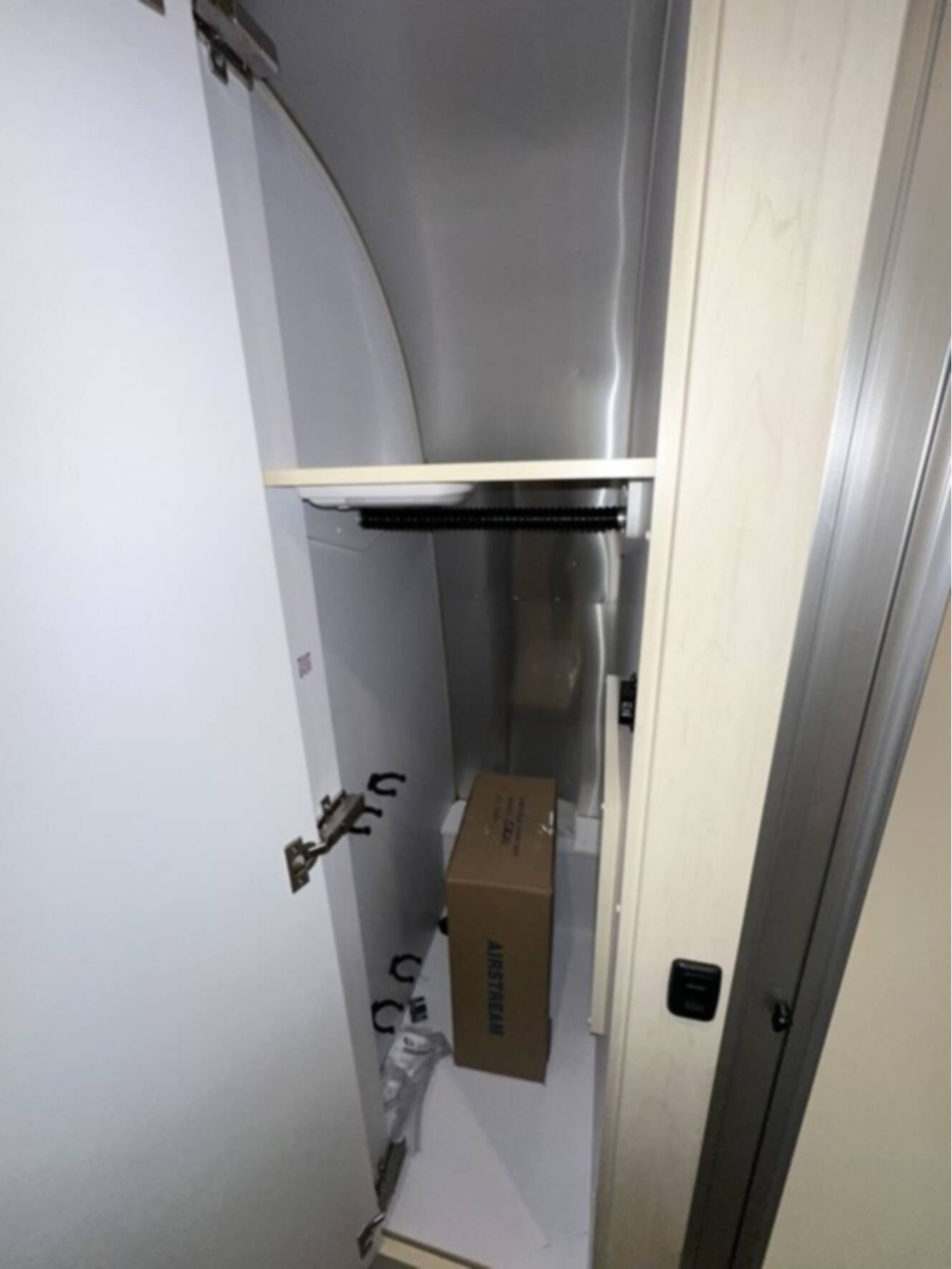 A photo of this 2026 Airstream 25FBT Flying Cloud