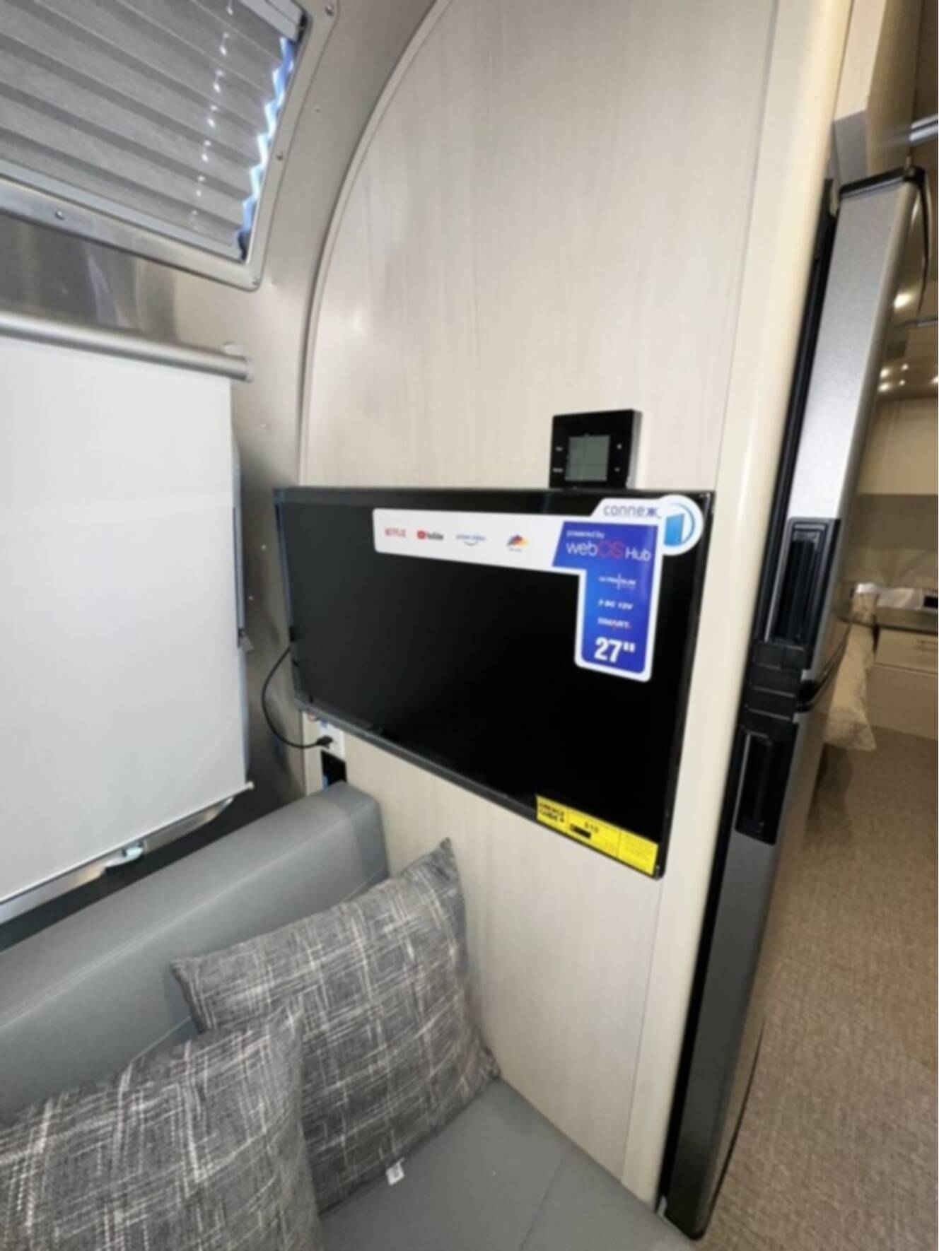 A photo of this 2026 Airstream 25FBT Flying Cloud