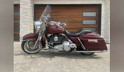 2001 Harley-Davidson ROAD KING FLHR Cruiser motorcycle