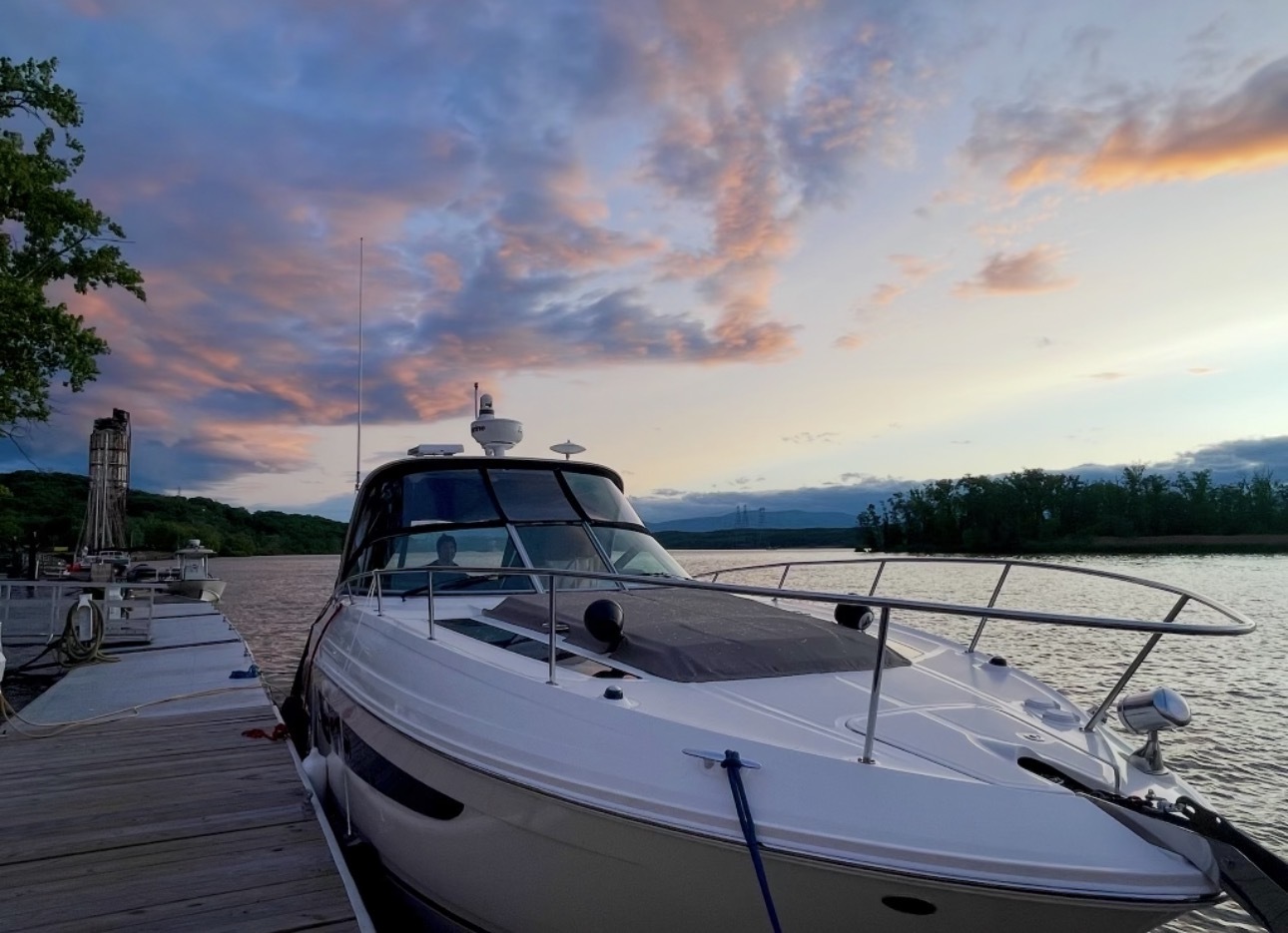 2015 Sea Ray 350 SUNDANCER in newburgh NY