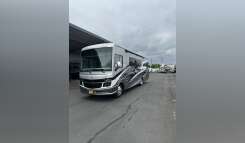 2021 Fleetwood BOUNDER 33C RV